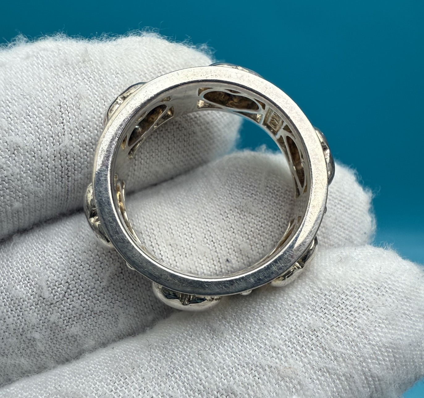 Lovely Sterling Silver Eternity Ring with Puffy Hearts Signed ECCLISSI7