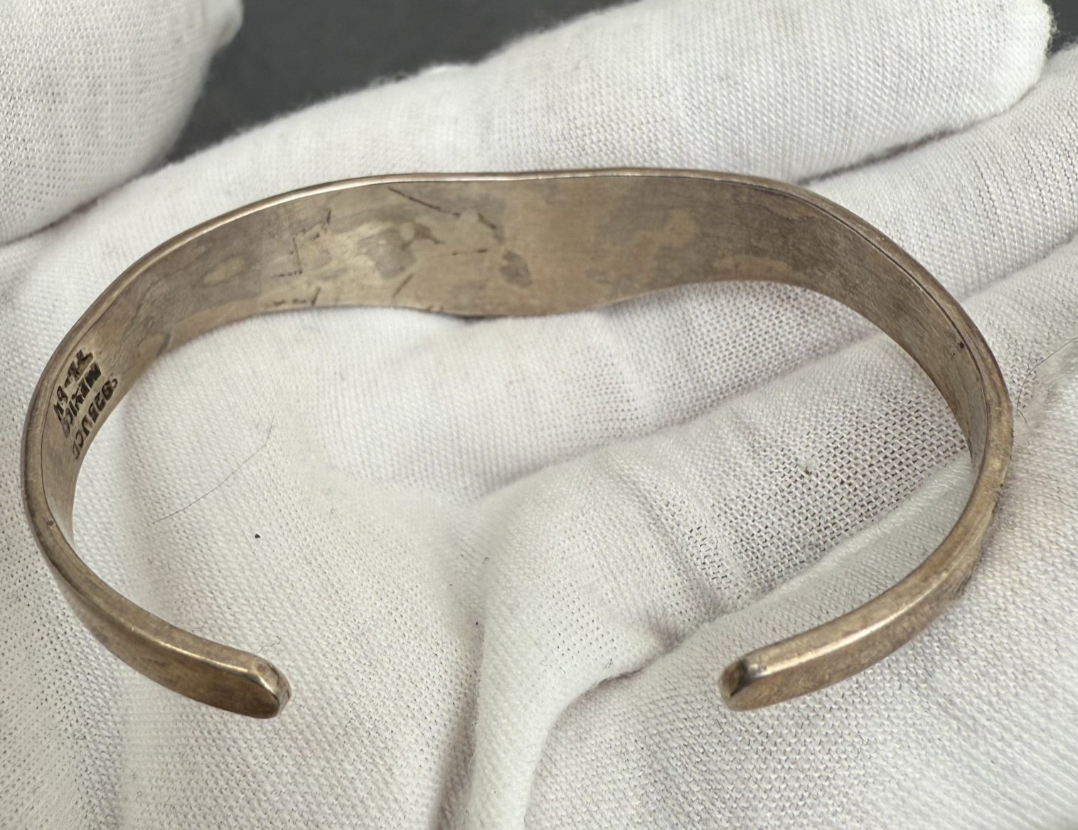 Vintage Sterling Silver Taxco Cuff Bracelet with Turquoise Inlay3