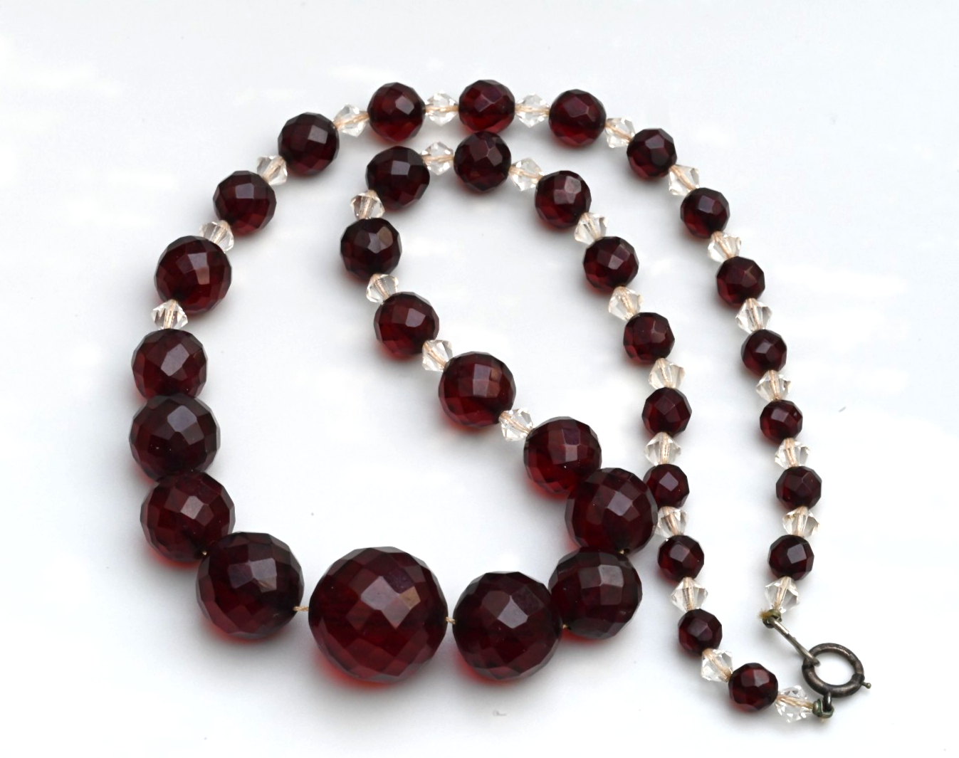 Beautiful Antique / Vintage Art Deco Faceted Cherry Bakelite Necklace0