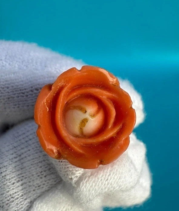 Gorgeous Antique 1900s Natural Carved Floral Motif Coral & 14k Gold Earrings12