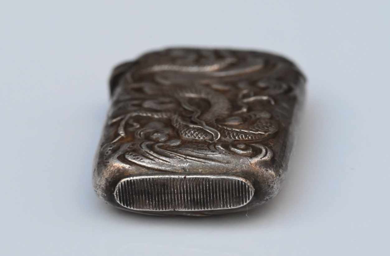 Extremely Detailed Antique Japanese Export Repoussé Silver Vesta Match Safe Case3