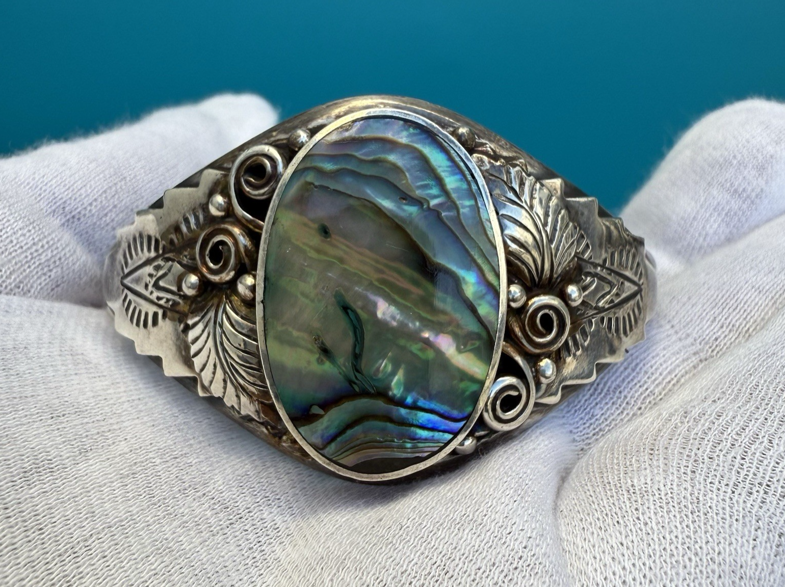 Attractive Sterling Silver Floral Abalone Shell Mother Of Pearl Cuff Bracelet 6