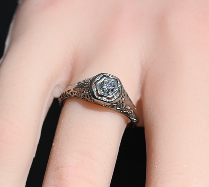 Gorgeous Antique Art Deco Period Early 20th Century Diamond 14K WG Filigree Ring4
