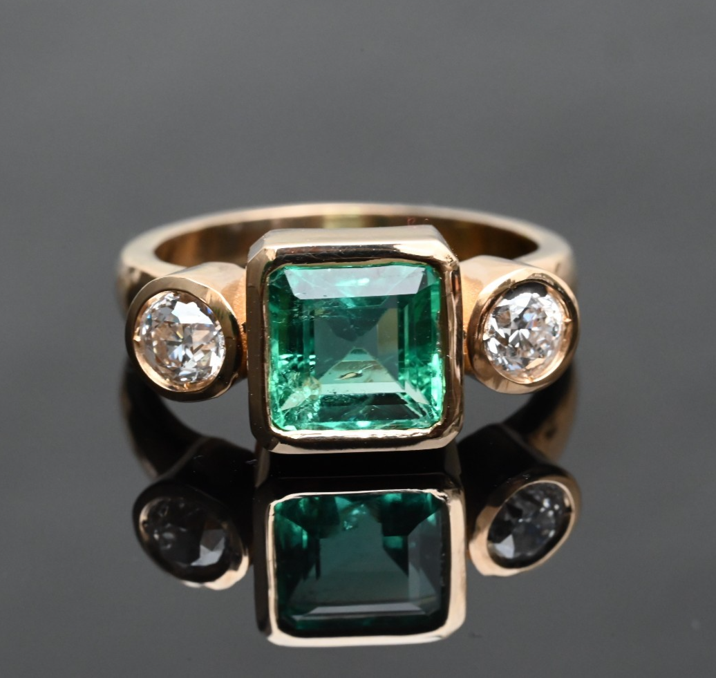 GIA Certified 2 Ct Colombian Emerald Ring with Antique Diamonds 18K Y- Gold3
