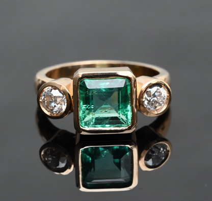 GIA Certified 2 Ct Colombian Emerald Ring with Antique Diamonds 18K Y- Gold3