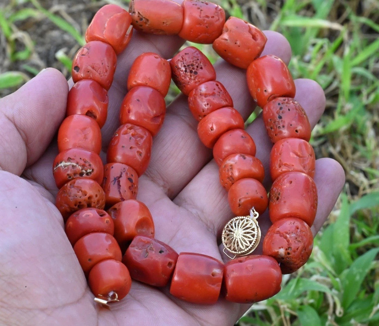 Large Natural Red Coral Barrel Beaded Necklace With 14K Clasp0