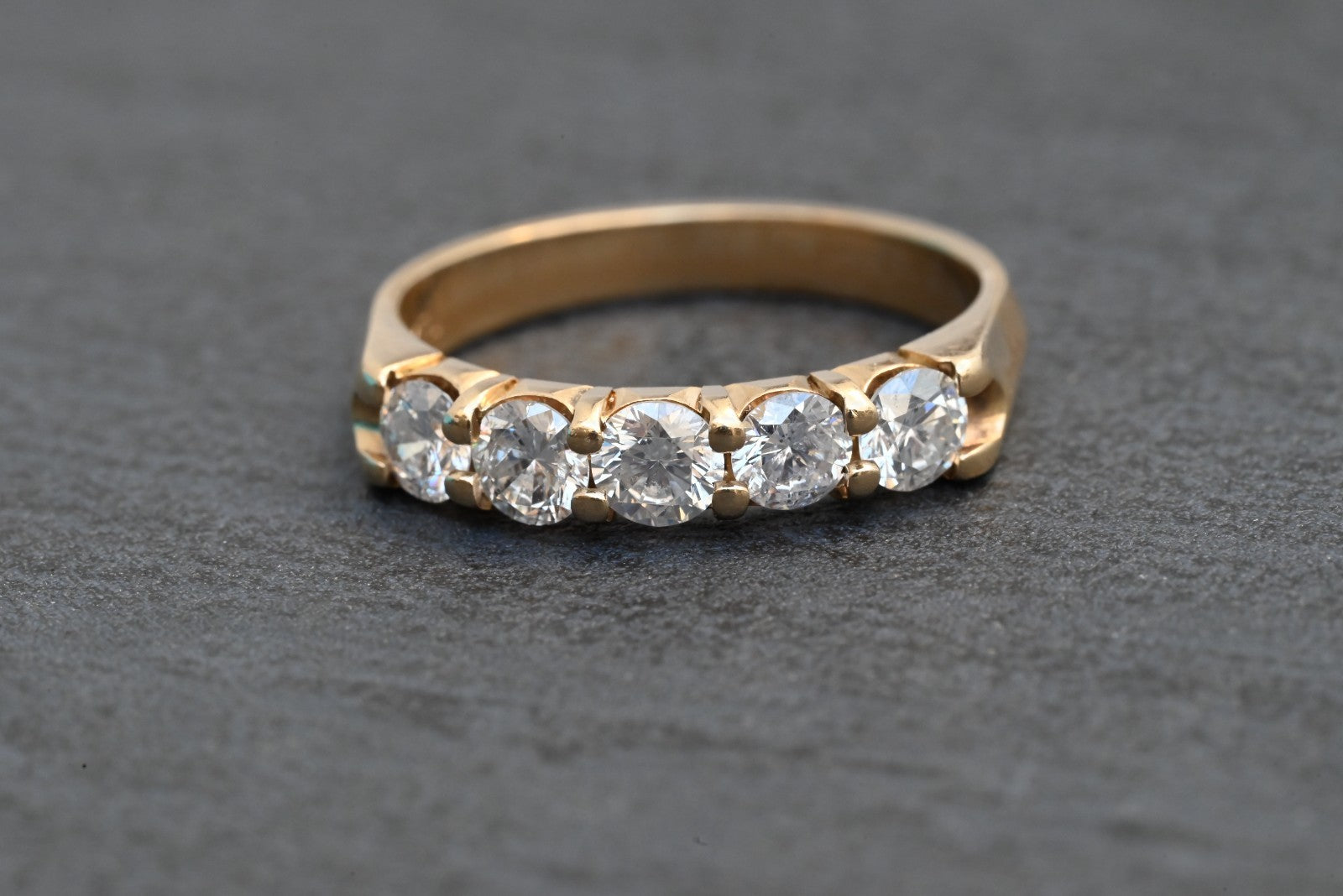 Lovely  14K Yellow Gold 5-Stone Diamond Band Signed MAC3