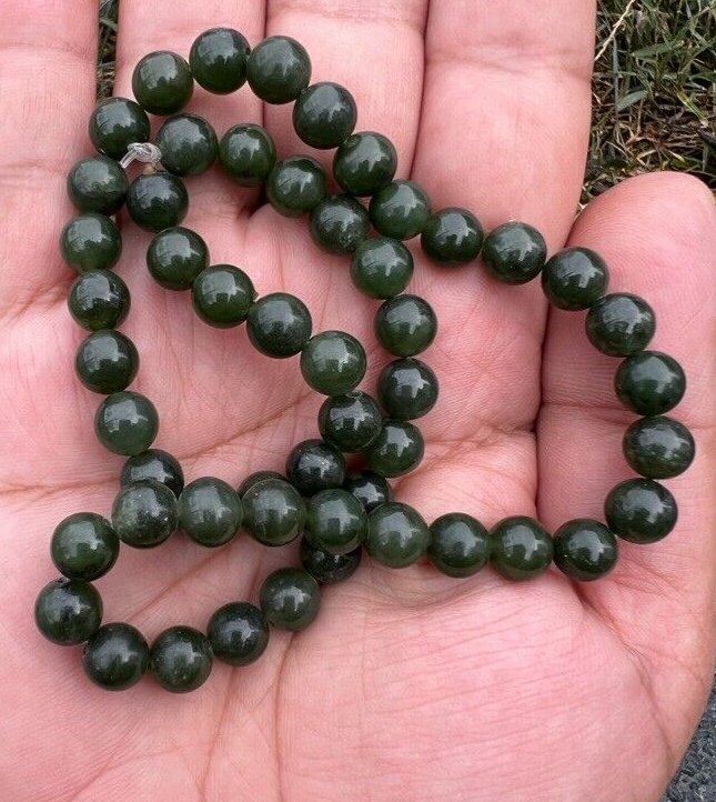 Beautiful Antique / Vintage Spinach Natural Green Jade Beaded Necklace9