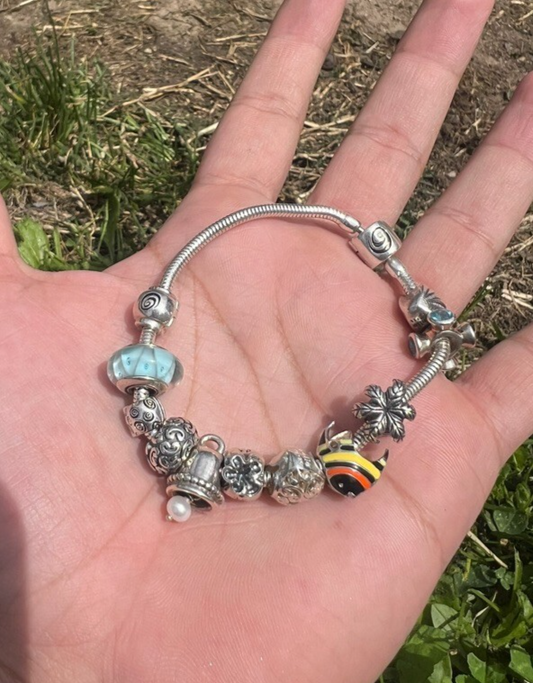 Gorgeous Vintage PANDORA Sterling Silver Charm Bracelet 0