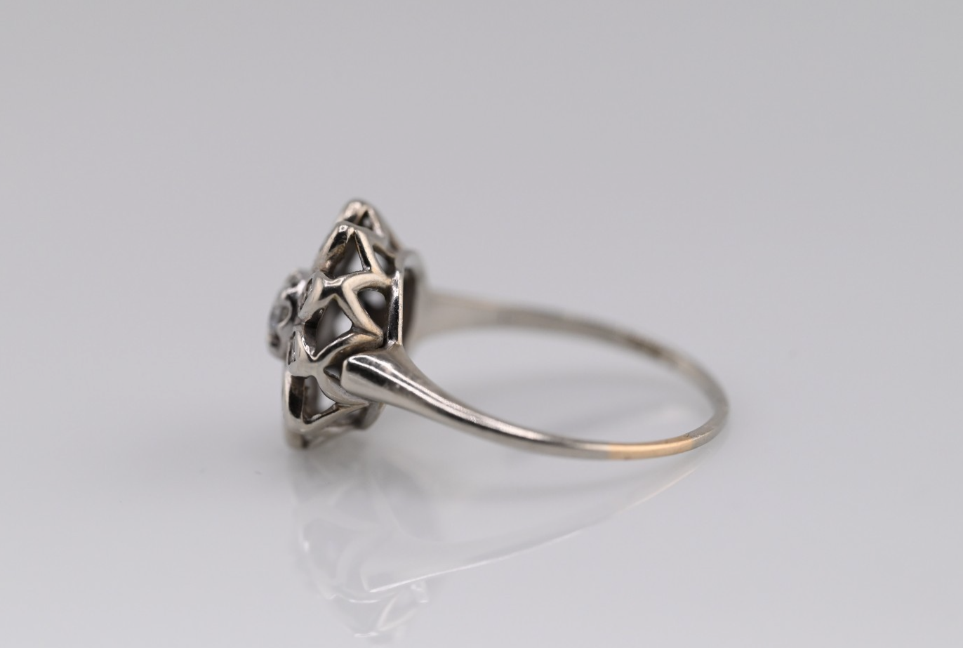 Gorgeous Early Vintage 14k White Gold Star Diamond Ring1