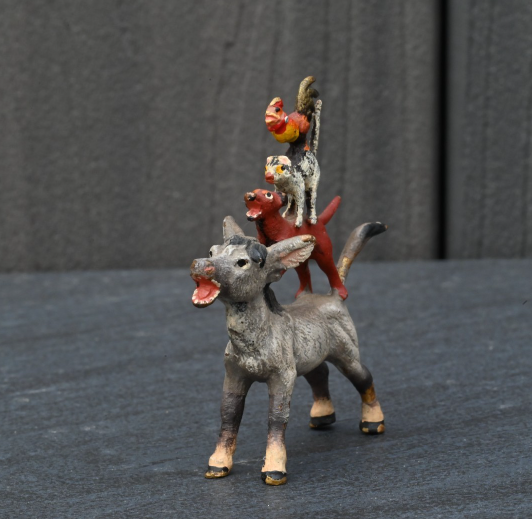 Cute Vintage Austrian Vienna Bronze Figural Group "Musicians of Bremen"0