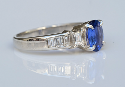 Superb High Quality Platinum Ring with 1 ct Natural Blue Sapphire Gemstone2