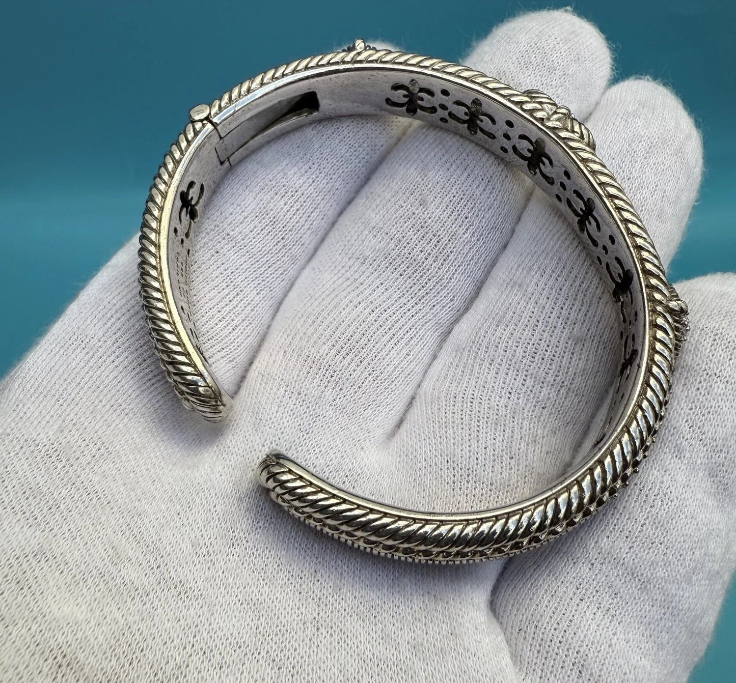 Judith Ripka Sterling Silver Pave Set CZ Heart Hinged Bangle Bracelet5