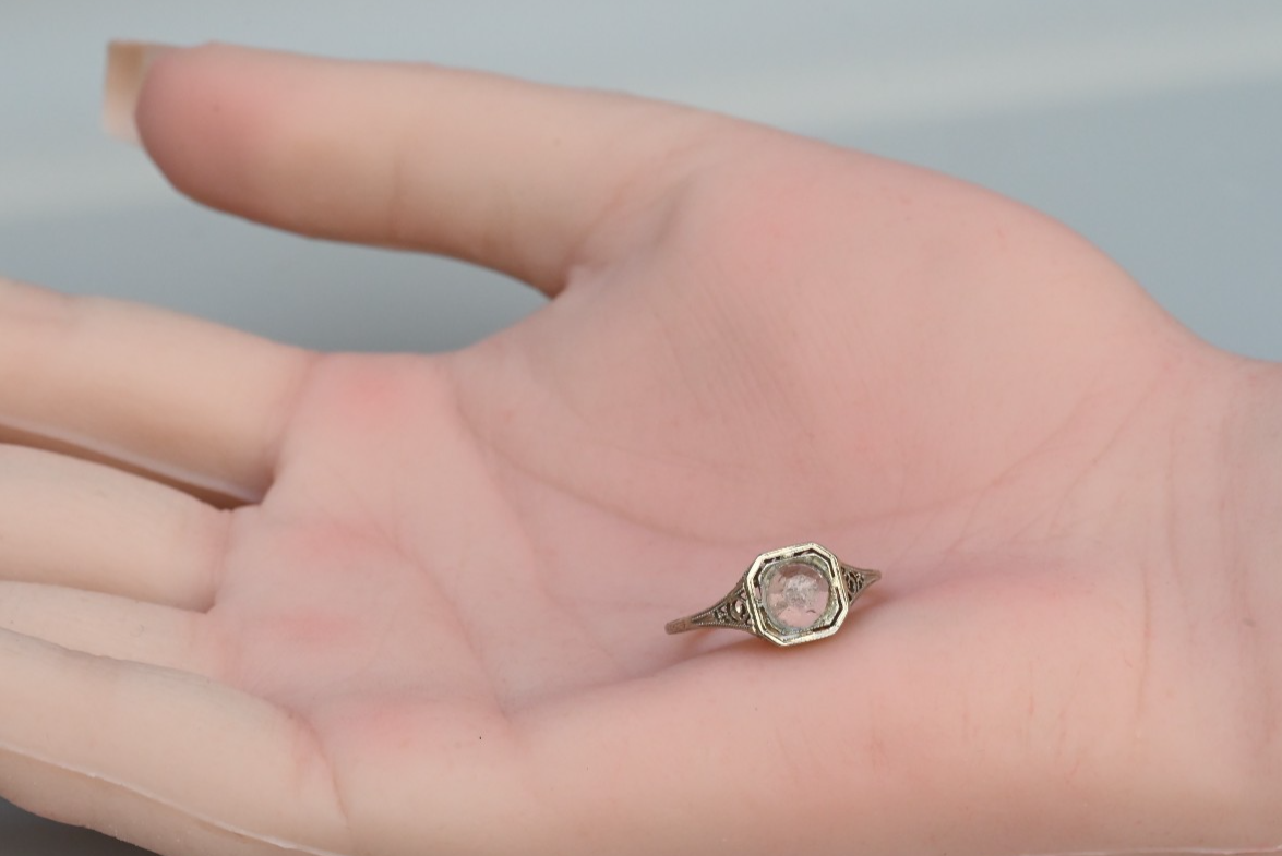 Lovely Antique Art Deco Period 1920s - 1930s 18k White Gold Filigree Ring6