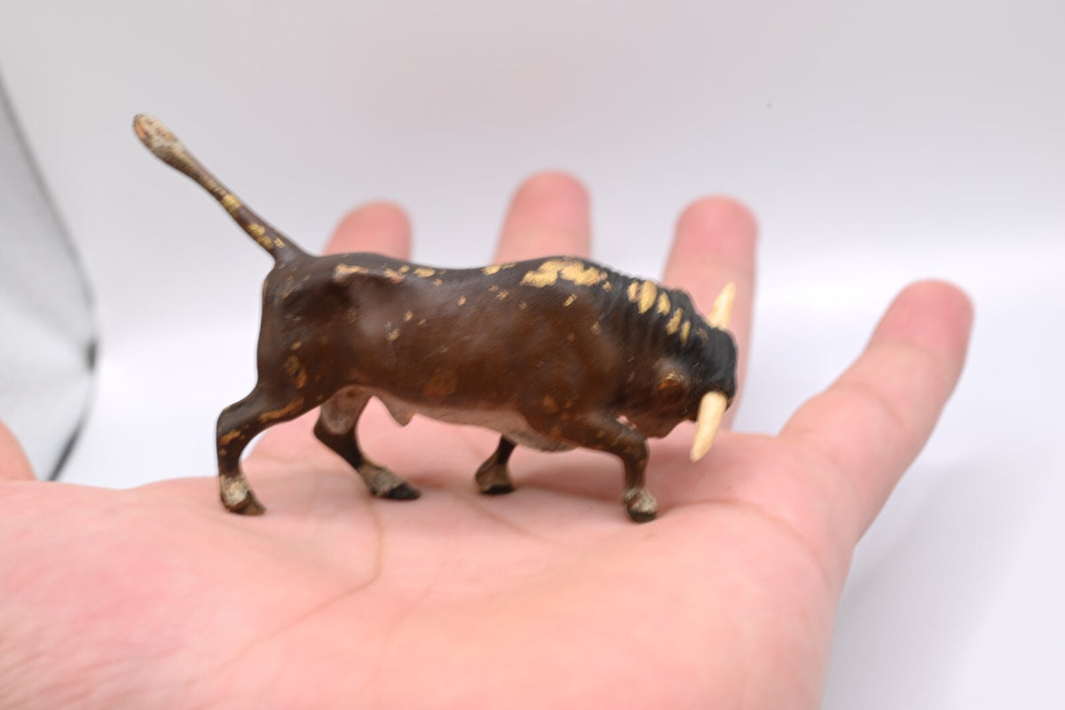 Life-like Antique Austrian Vienna Cold Painted Bronze Figure of Fighting Bull8