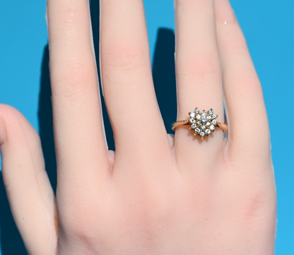 Stunning 18K Yellow Gold Natural Diamond Cluster Ring in Heart Shape Design2