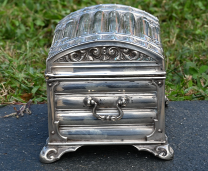 Stunning Antique Dutch or Austrian 750 Silver Trinket / Money Treasure Chest Box5