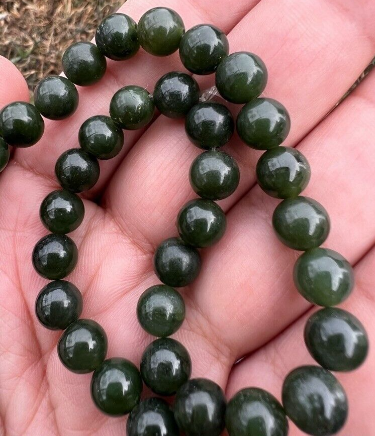 Beautiful Antique / Vintage Spinach Natural Green Jade Beaded Necklace3