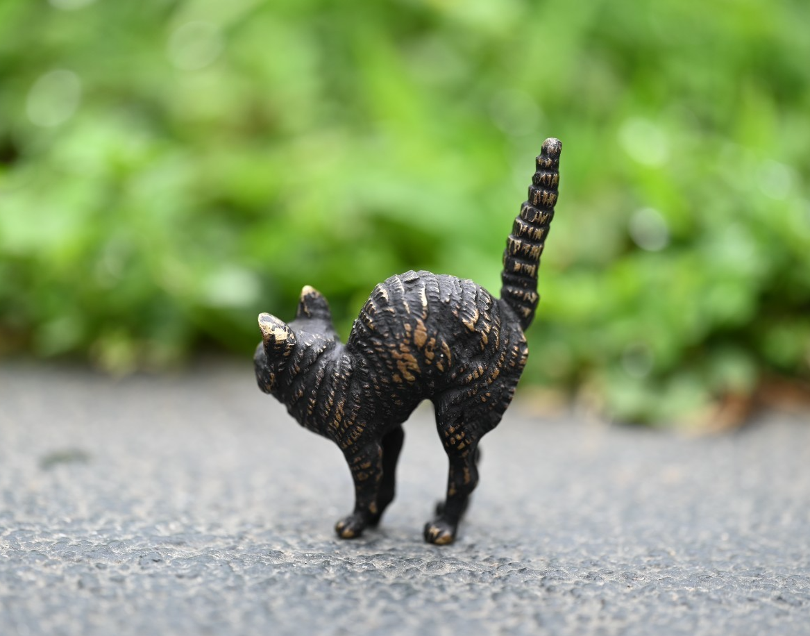 Antique Original Austrian Vienna Cold Painted Bronze Figure of Scary Black Cat2