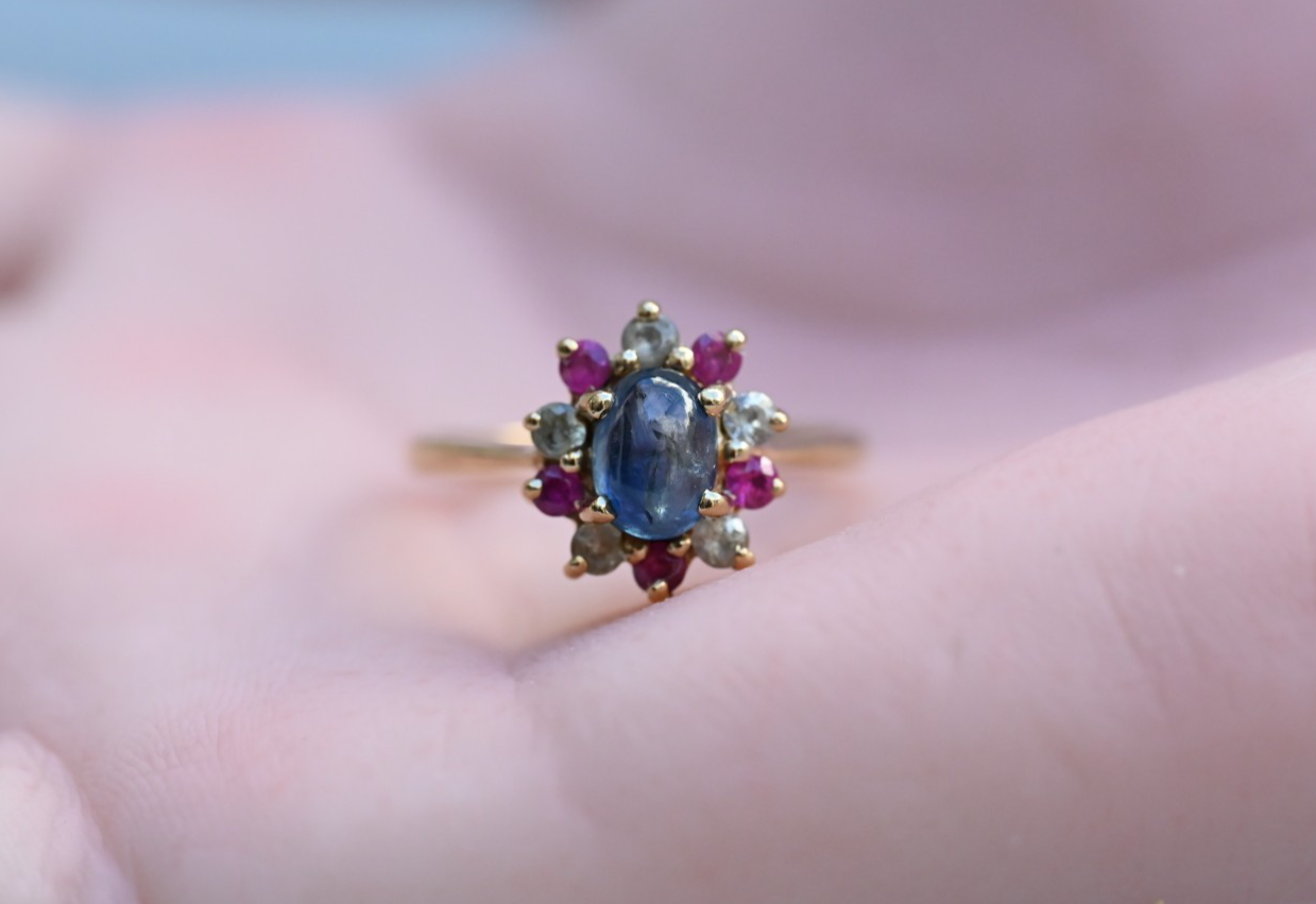 Elegant Antique / Vintage Natural Sapphire Ring with Halo of Rubies in .375 GTV6