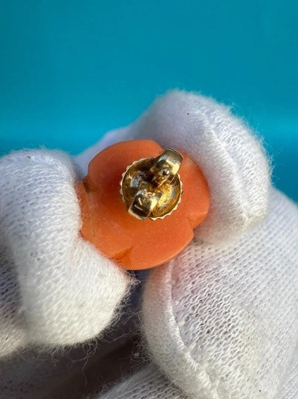 Gorgeous Antique 1900s Natural Carved Floral Motif Coral & 14k Gold Earrings8