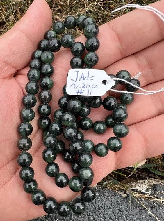 Elegant Green Antique / Vintage Spinach Natural Nephrite Jade Beaded Necklace6