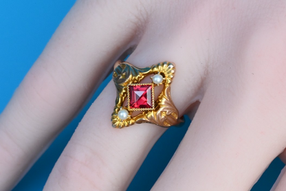 Superb Antique / Early Vintage 12K Yellow Gold Ring w/ Red Gemstone & Pearls4