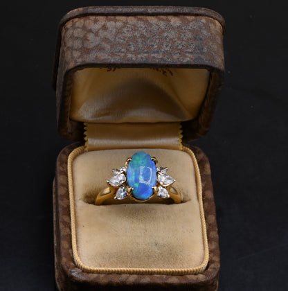 IGI Certified 18K Yellow Gold Ring w/ Natural 2.00 ct Opal Cabochon & Diamonds3