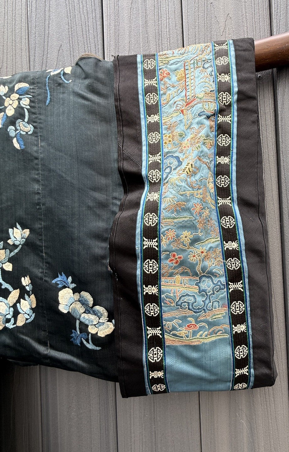 Early Antique Qing Dynasty Chinese Silk Embroidery Robe Butterflies & Flowers4