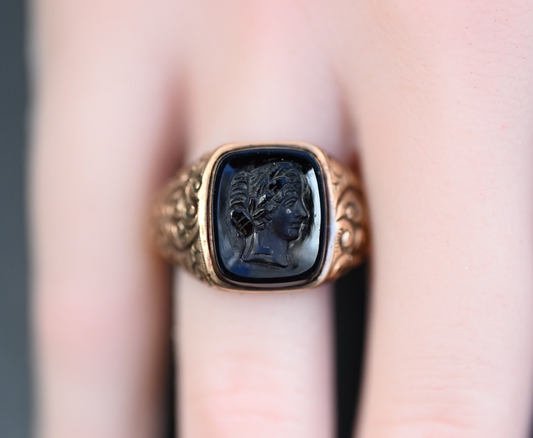 Antique Victorian or Edwardian Signet 10K YG Ring w/ Black Onyx Cameo of Goddess0