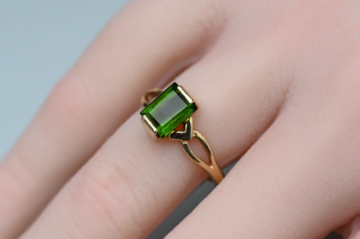 Lovely Vintage Ring featuring Natural Green Tourmaline in a 14K Yellow Gold2