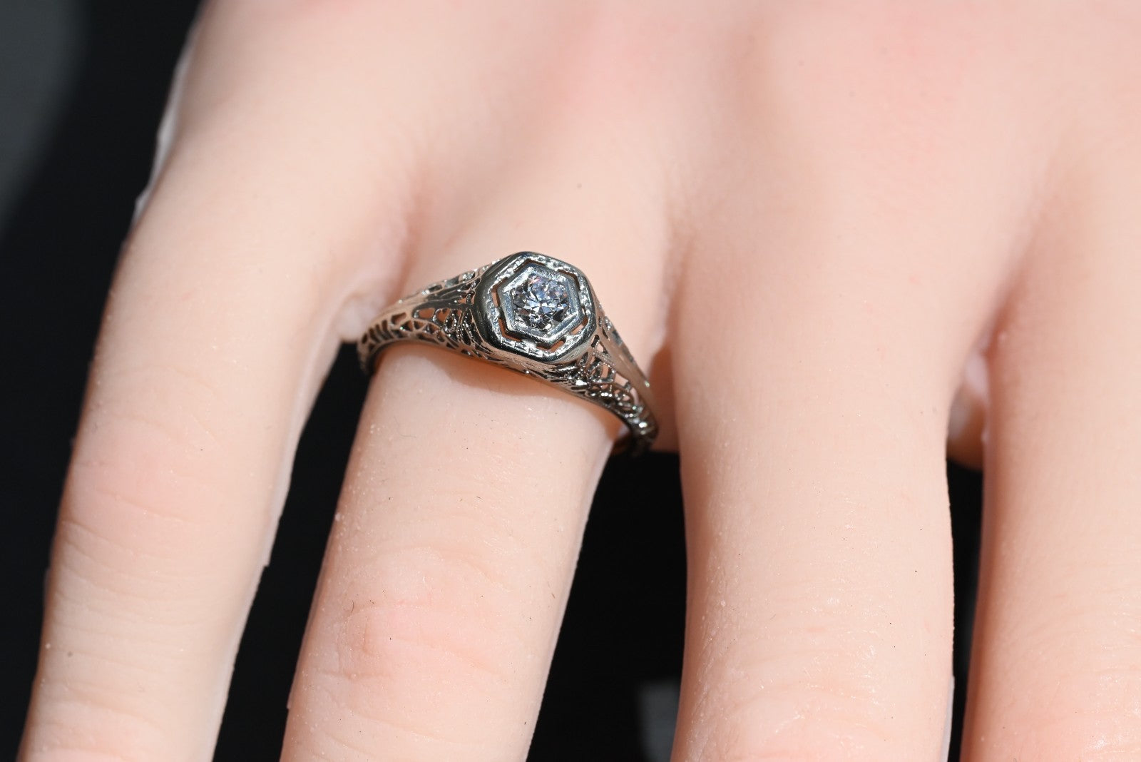 Gorgeous Antique Art Deco Period Early 20th Century Diamond 14K WG Filigree Ring3