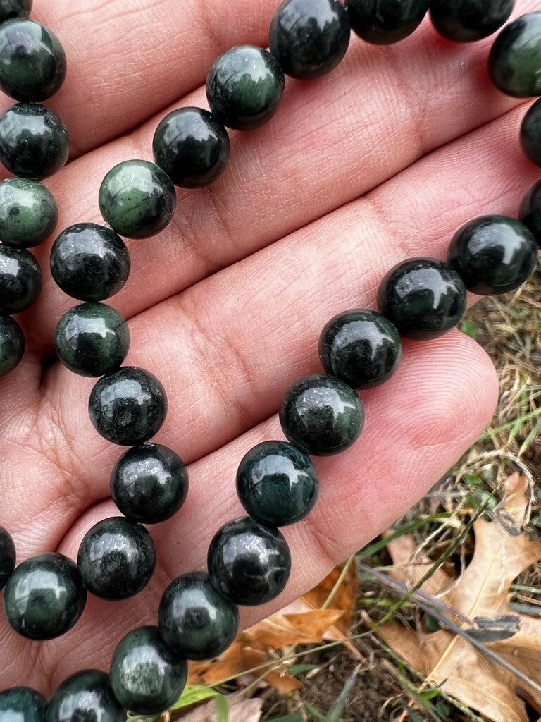 Gorgeous Antique / Vintage Spinach Natural Nephrite Jade Beaded Necklace #47