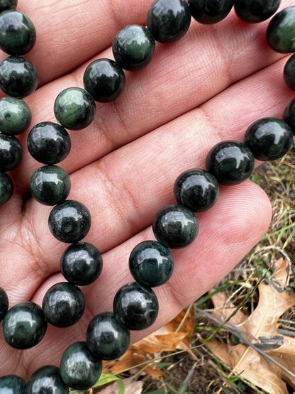 Gorgeous Antique / Vintage Spinach Natural Nephrite Jade Beaded Necklace #47