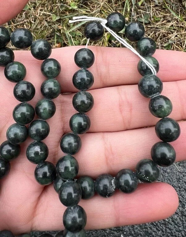 Green Antique / Vintage Spinach Natural Nephrite Jade Beaded Necklace6