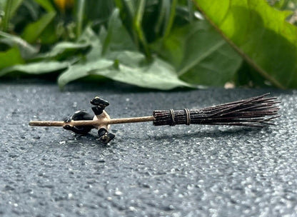 Unique Austrian Vienna Cold Painted Bronze Figure of Black Boy on Broomstick4