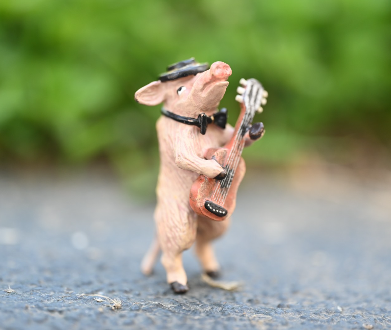 Fritz Bergmann Austrian Vienna Cold Painted Bronze Musical Pig Playing Guitar0