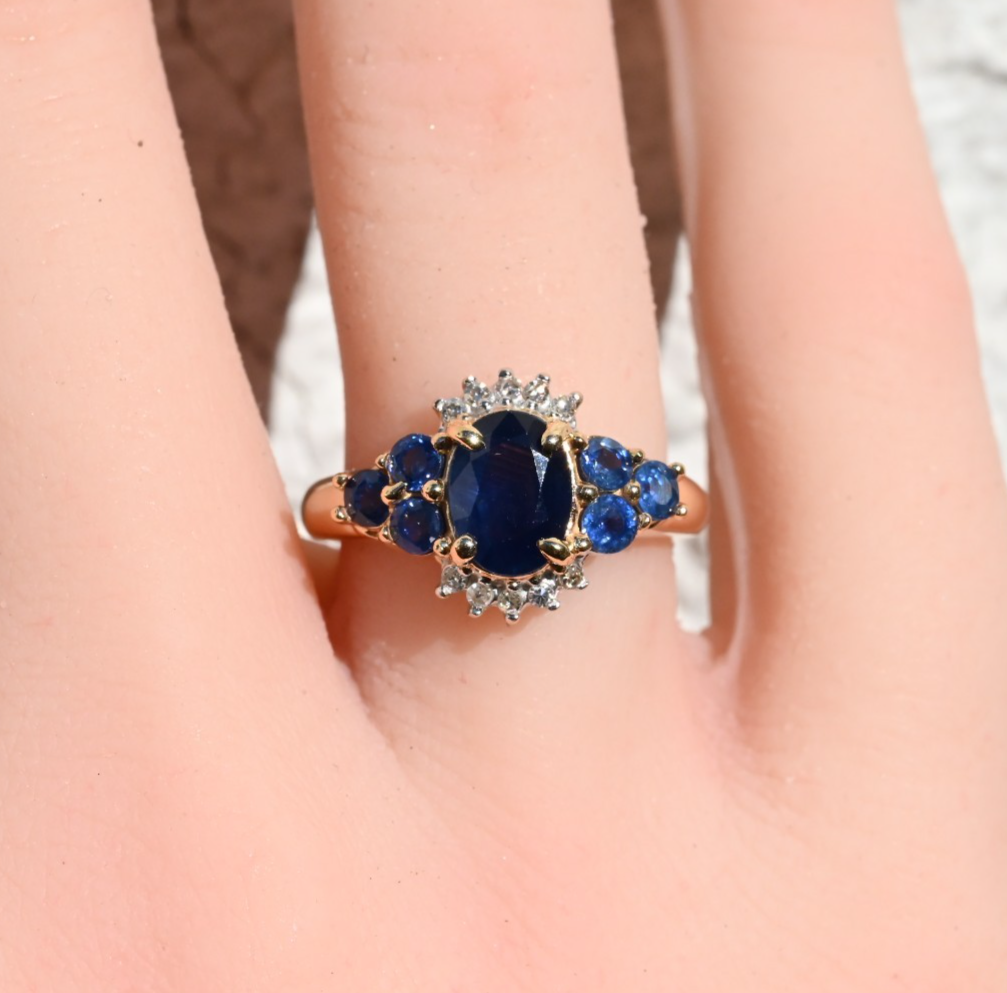 Lovely Natural Sapphire & Diamond Ring in 14K Yellow Gold0