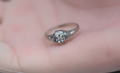 Authentic Antique Art Deco 1920s - 1930s 14K WG Filigree & Diamond Ring7