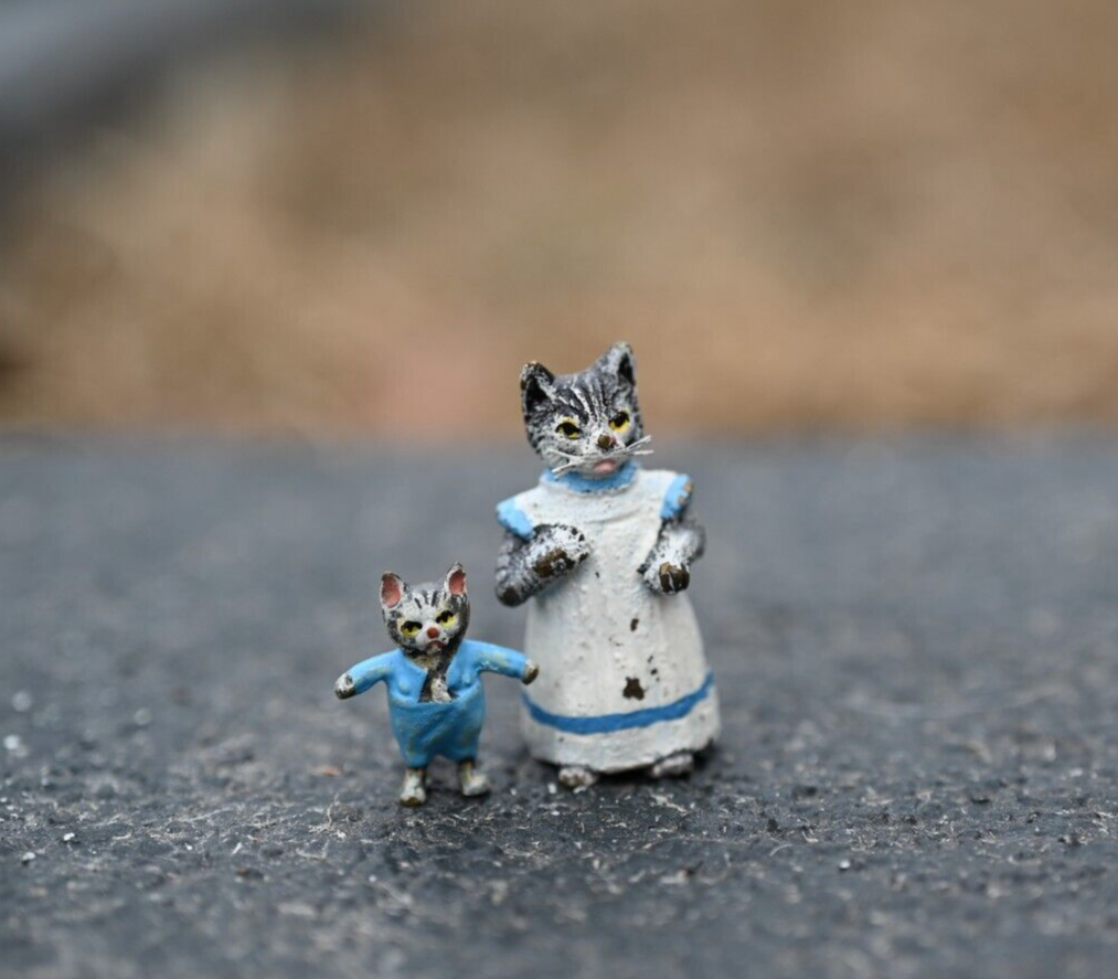 Cold Painted Vienna Bronze Beatrix Potter Figure, Tabitha Twitchett & Tom Kitten1