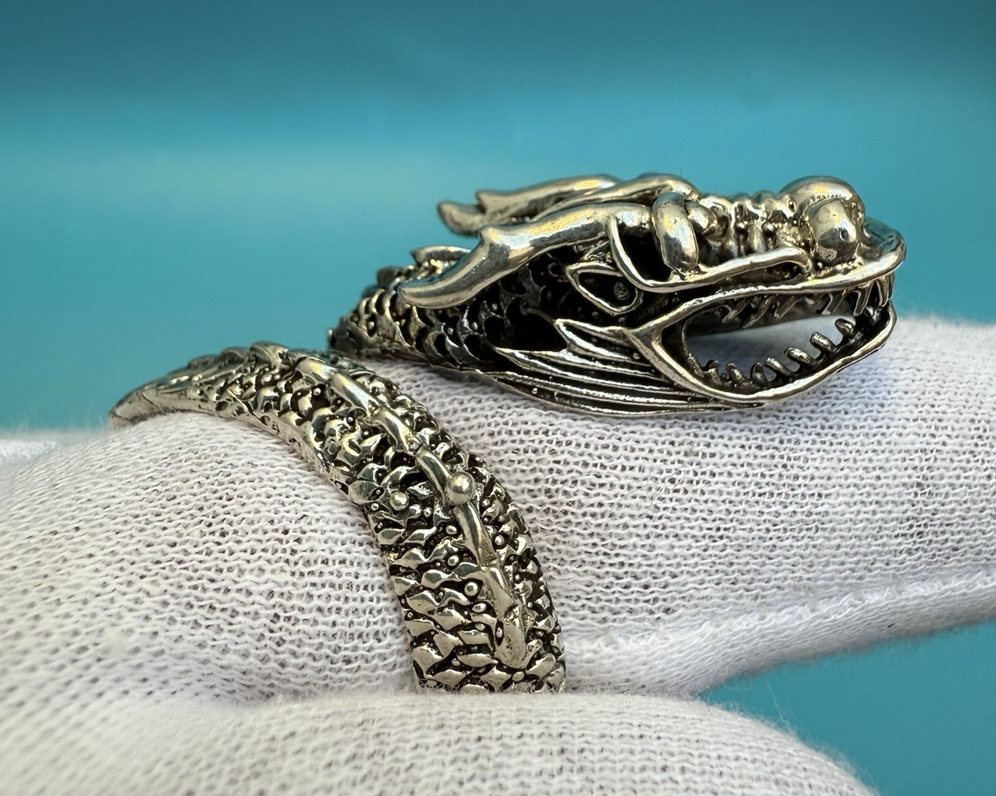 Wonderful Vintage Chinese / Japanese Sterling Silver Dragon Ring0