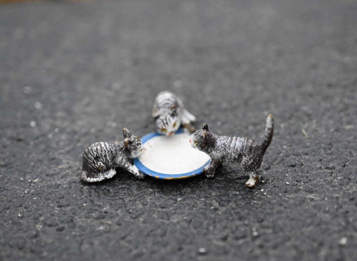 Unique Austrian Vienna Cold Painted Bronze Figure of Small Kittens Drinking Milk5