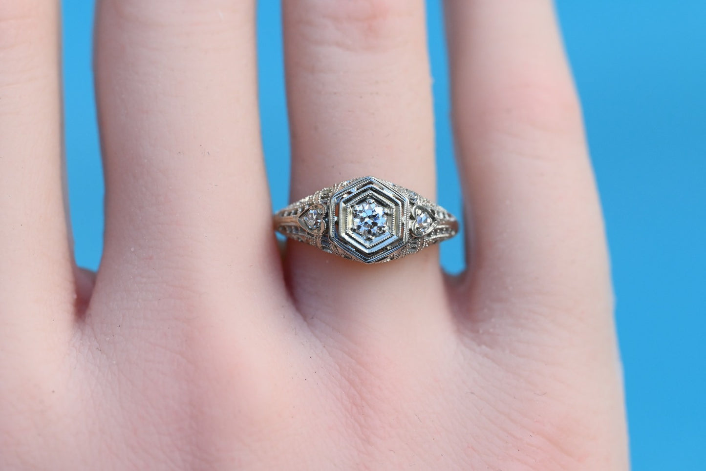 Amazing Antique Art Deco 1900s Diamonds & 18k White Gold Heart Design Ring 11