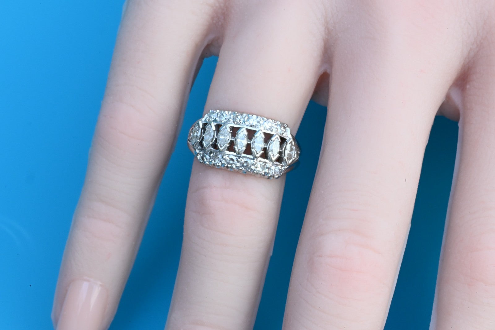 Gorgeous Marquise Cut & Round Brilliant Diamond Cocktail / Dinner Ring in 14K WG5