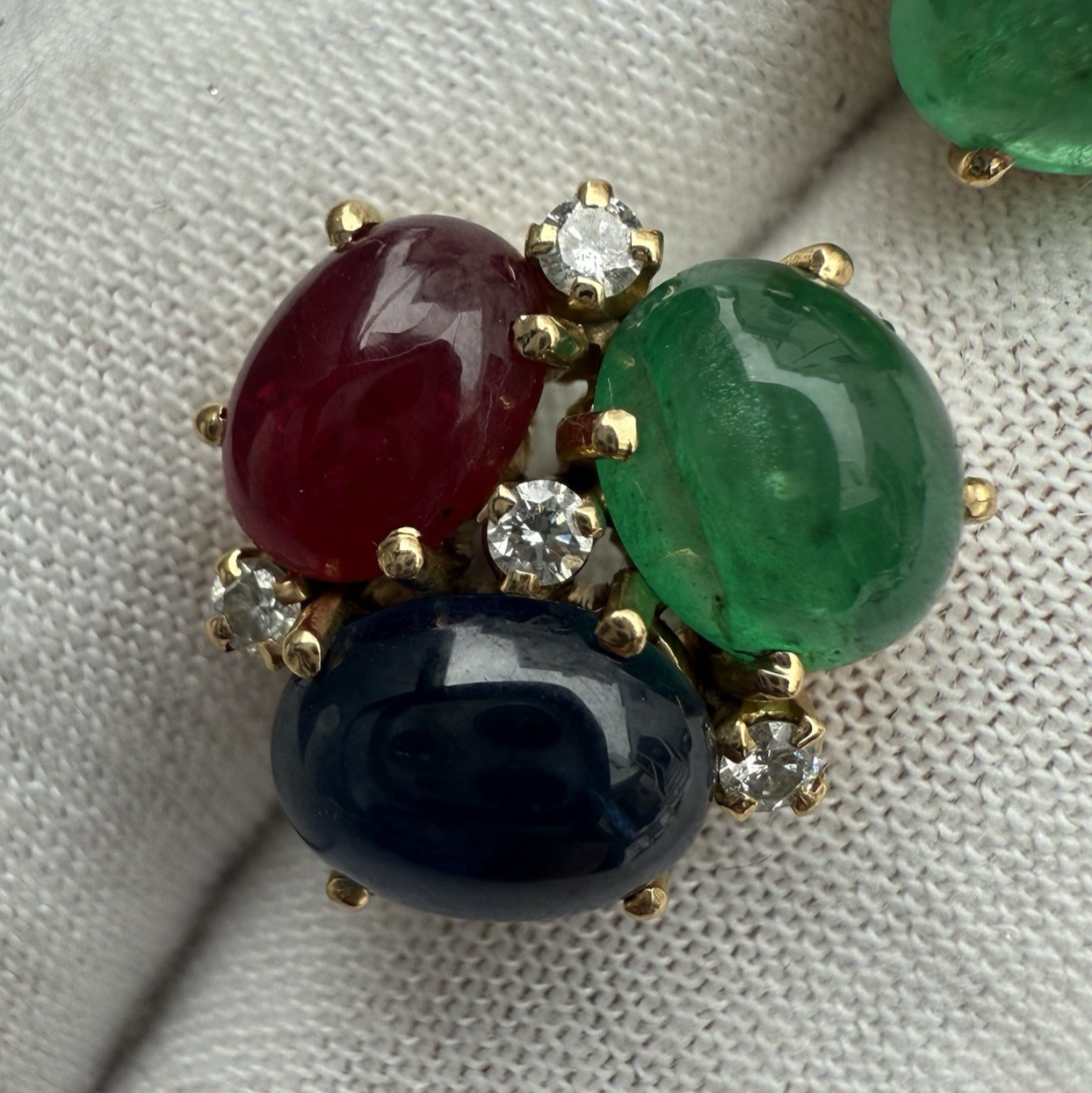 Stunning 18k Yellow Gold Bubble Earring W/ Natural Emerald, Sapphire & Rubies4