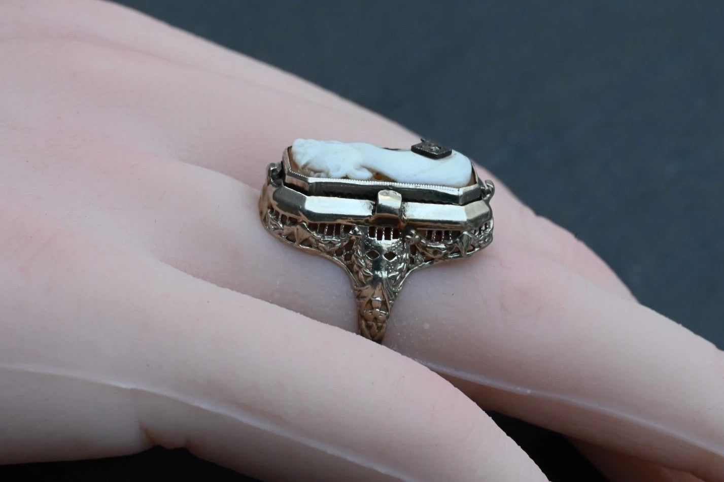 Superb Antique Carved Cameo & Black Onyx Flip Ring in 14k White Gold Ring0