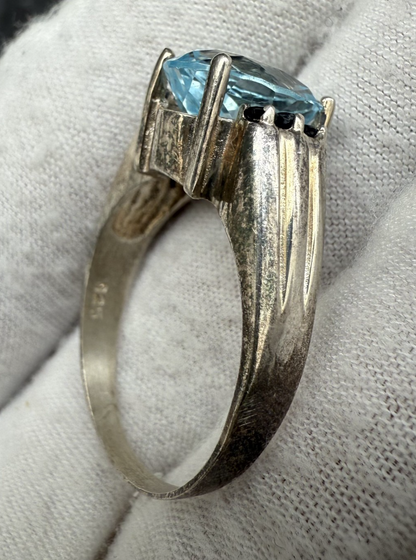 Stunning Sterling Silver Ring with Large Blue Topaz Gemstone6