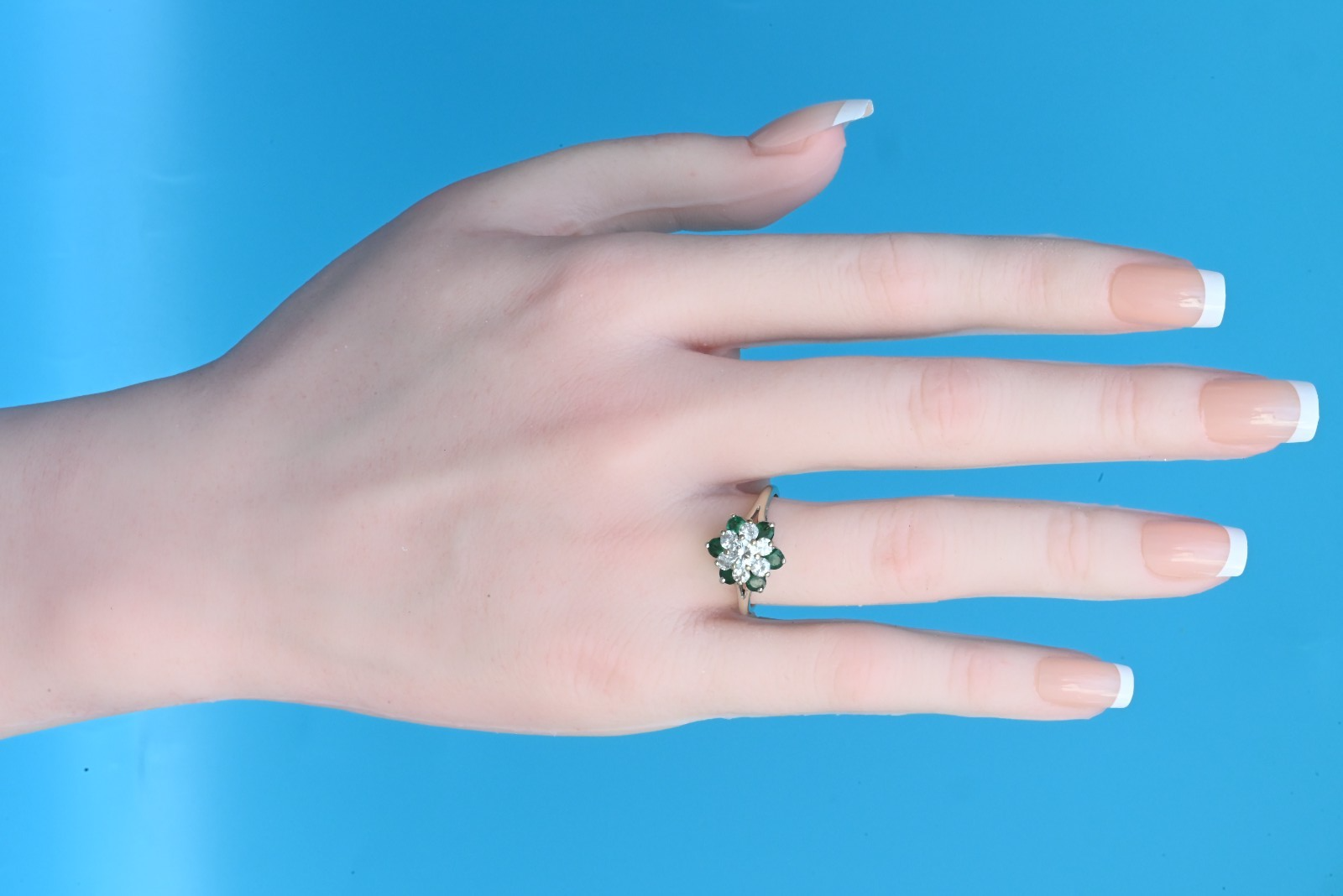 Wonderful Vintage Floral 12K -14K White Gold Ring W/ Natural Diamonds & Emeralds1