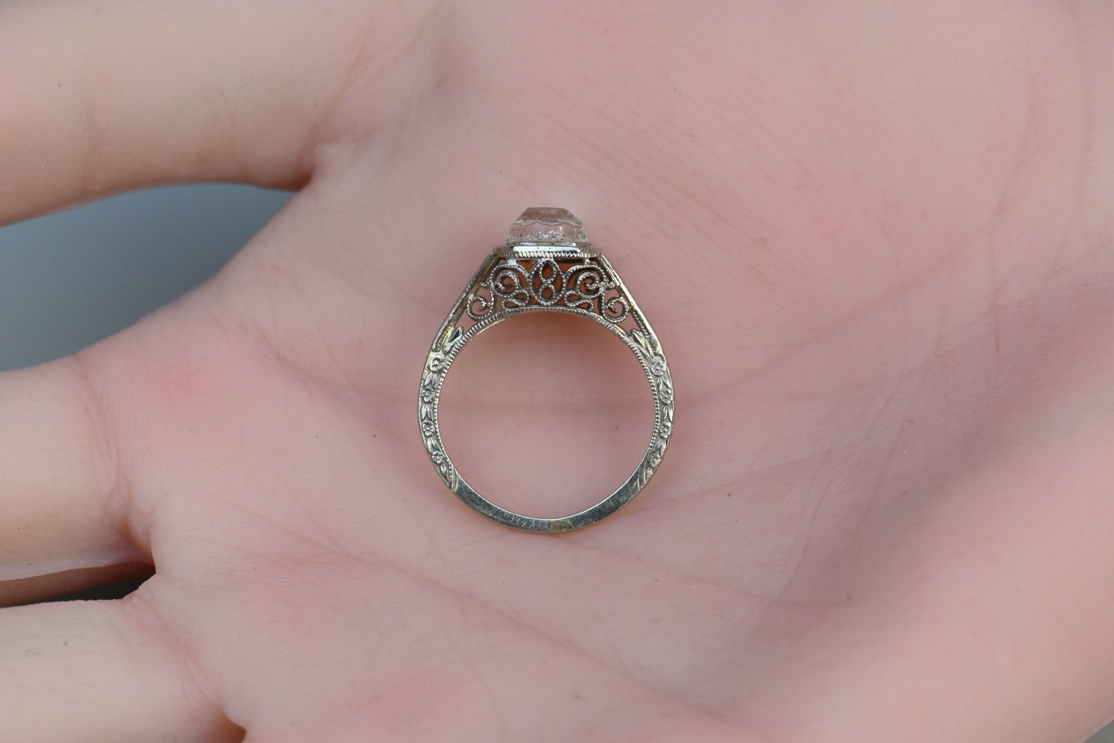 Lovely Antique Art Deco Period 1920s - 1930s 18k White Gold Filigree Ring8