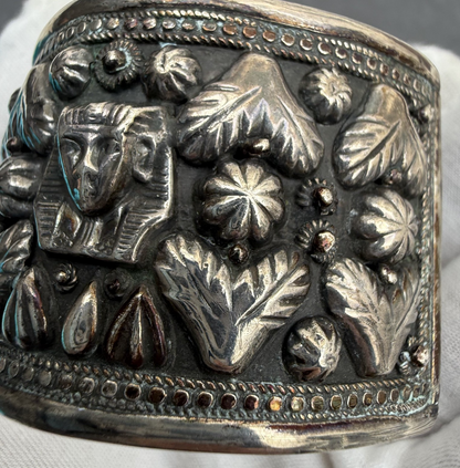 Awesome Vintage Egyptian Revival Tutankhamun 900 Middle East Silver Cuff Bangle7